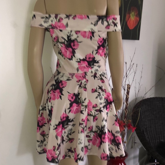 🌟4 for $20🌟 NWOT Women’s casual dress - Picture 4 of 8